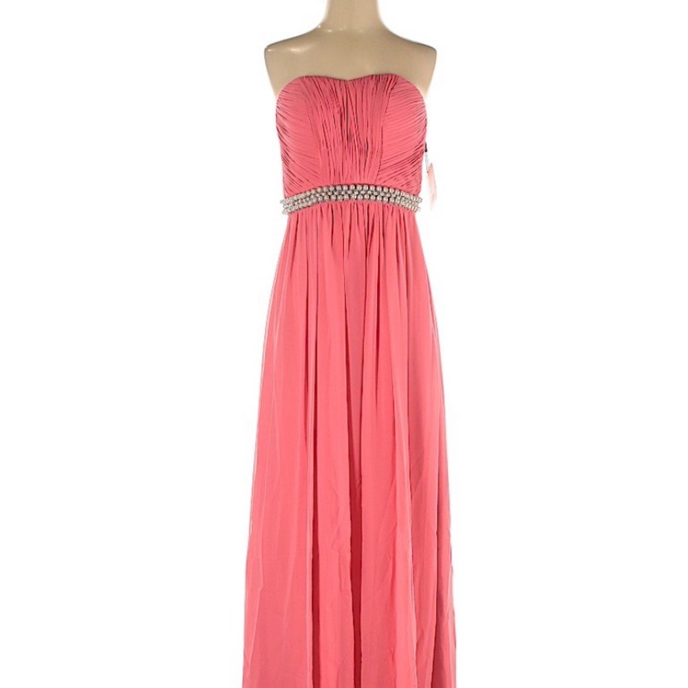 Long strapless dress